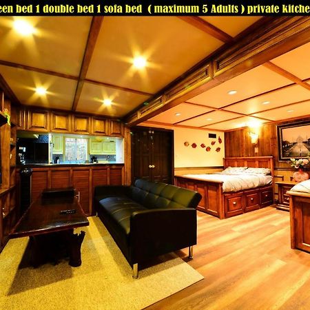 Salmon Magwood Guesthouse Toronto Esterno foto